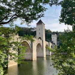 Le pont Valentré, souvenirs de notre passage à vélo sur les chemins de St Jacques