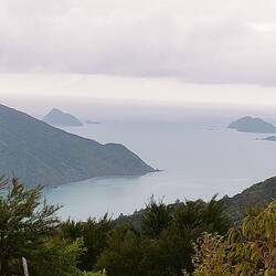 Road into Okiwi Bay
