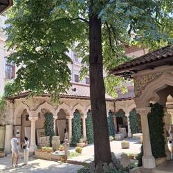 Innenhof des Stavropoleos-Klosters