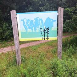 Infoschild als Teil von Naturschutzmaßnahmen