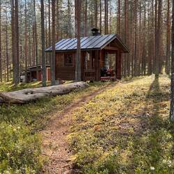 Meine Saunahütte, es sind 25 Schritte bis zum Steg.
