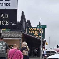 Lots of people at Wall Drug
