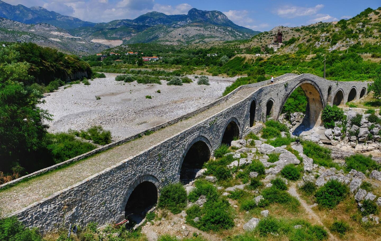 The Ottoman-era Mesi Bridge.