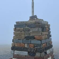 Mitternachtssonnen-Denkmal