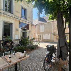Petite pause gourmande au café de Coulaures
