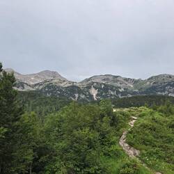 Durchs Tal zur nächsten Hütte