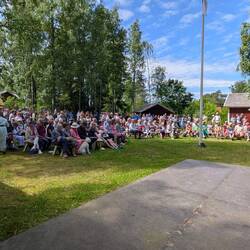 Gemütliches, friedliches Mitsommerfest