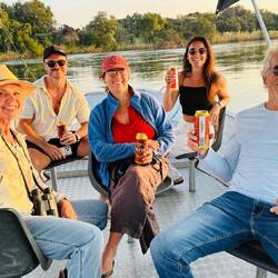 Apéro auf dem Okavango