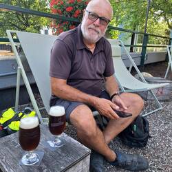 Erste Pause im Biergarten