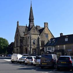Cars in the square, Stow-on-the-Wold