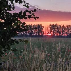 Start bei schönstem Sonnenaufgang