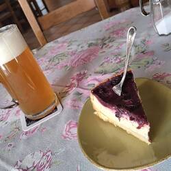 Bier und Kuchen 🍾