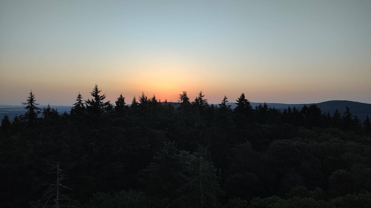 Sonnenaufgang auf dem Koppensteiner Turm