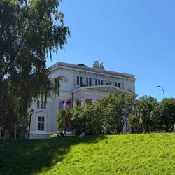 Oper