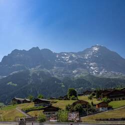 Blick auf Grindelwald aus dem Tal