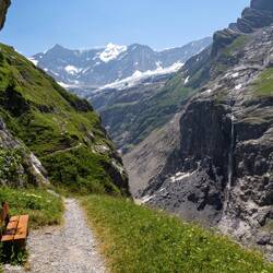 Wenn diese Bank nicht für ein Picknick gemacht ist 😍