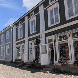 Wunderschöne kleine Straßen und Cafes