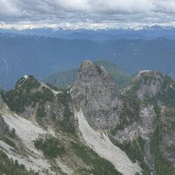 Blick auf die kanadischen Rocky Mountains