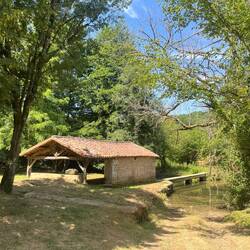 Petit lavoir de Nanteuil en Vallée