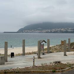 First beach town stop on the way back to Santiago. Kathy and Mim went shell collecting.