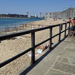 Hotwalls Beach