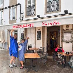 Photo for Tom and Yvonne to let them know what restaurant we choose.