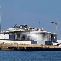 Msc World America. 2025 vom Stapel gelaufen >2000 Besatzung, 6700 Passagiere