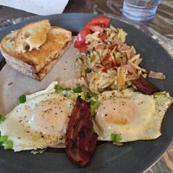 American Breakfast