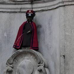 THAT statue, Oatley covered up for decency