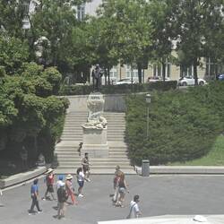 Looking back a Goya(very popular man in Madrid)