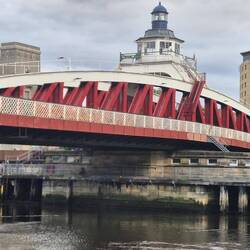 Drehbare Brücke