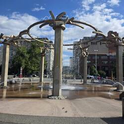 Outdoor play fountain
