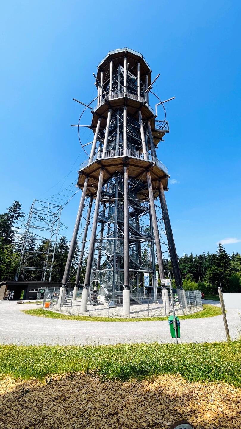 La torre en pleno Aussichtsturm "Himmelsglück"