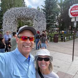 Iconic antler picture ... so many people!