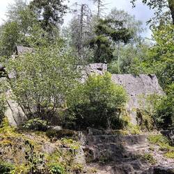 Umweg wegen eines Stück Fels