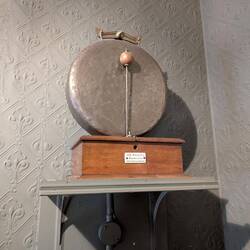 Glocken im Haus - läuteten zu Tisch