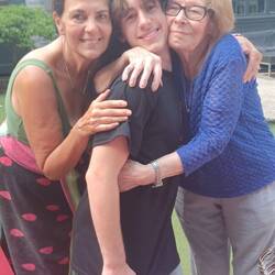 Mary, Ride und Grandmother