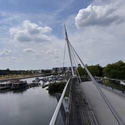 die Hafenbrücke Graf Bismarck