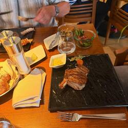 Heute ist Essen im Steak House angesagt