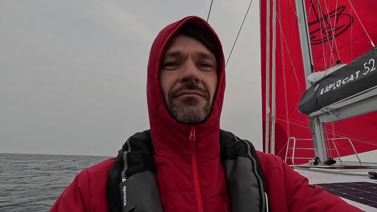 Gybing the Gennaker