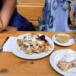 Der Kaiserschmarrn war wieder sehr gut 😋
