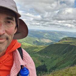Approaching Craig Maesglase