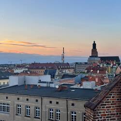 Sundowner auf der Dachterasse des altehrwürdigen Hotel Monopol in Breslau
