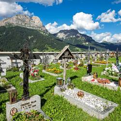 Cemetery with a view ... Chiesa di Colle Santa Lucia.