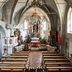 Chiesa di Colle Santa Lucia ... the high altar dates to the 17th century.