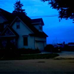 Unser Gastgeber's Driveway