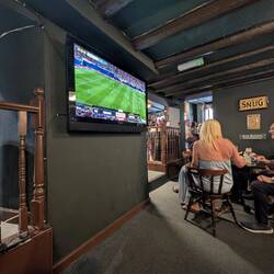 England gegen Kongo live im Pub geschaut