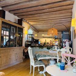 schnuckeliges Café