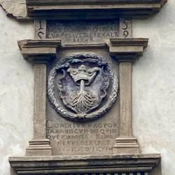 Das Wappen von Kronstadt = Brasov am Stadttor