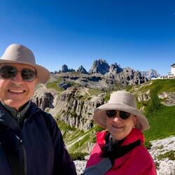 Hiking to Refugio Lavaredo ... Refugio Auronzo is the white building on the right.
